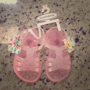 Pink jellies ( baby girl size 5)